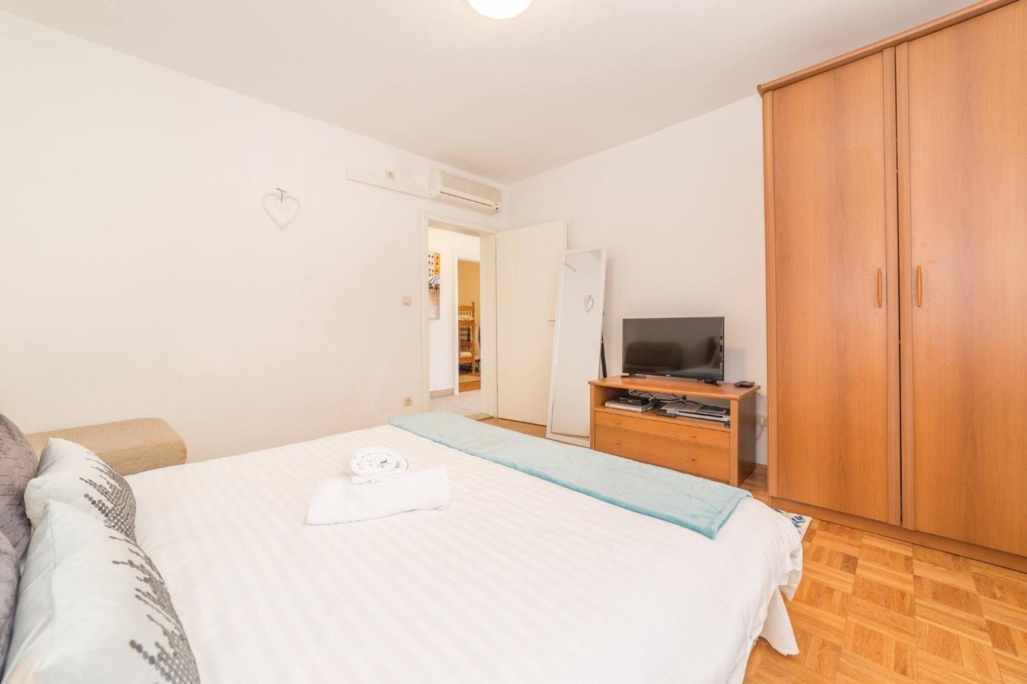 Nikol Apartment Vodice Luaran gambar