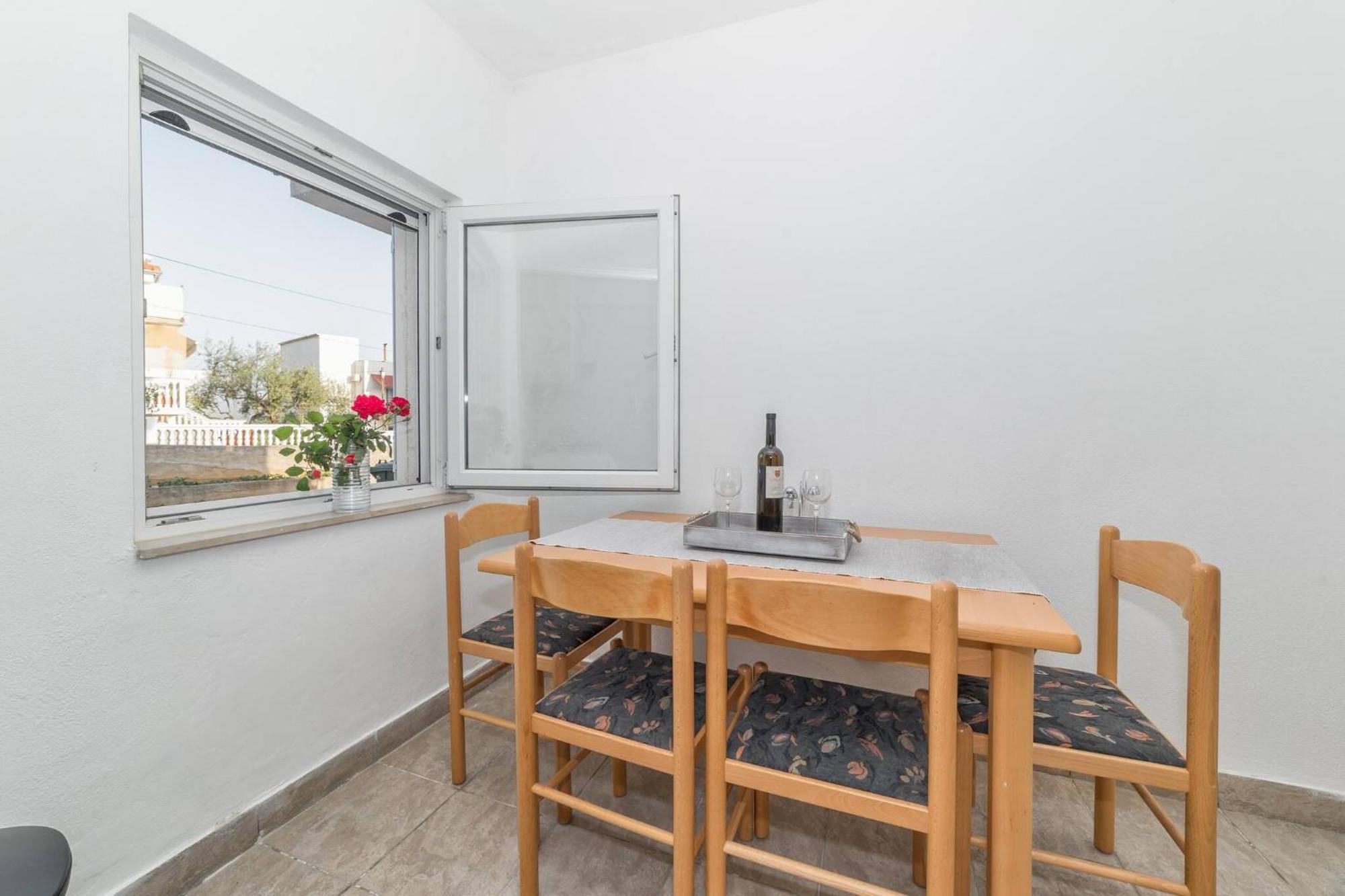 Nikol Apartment Vodice Luaran gambar