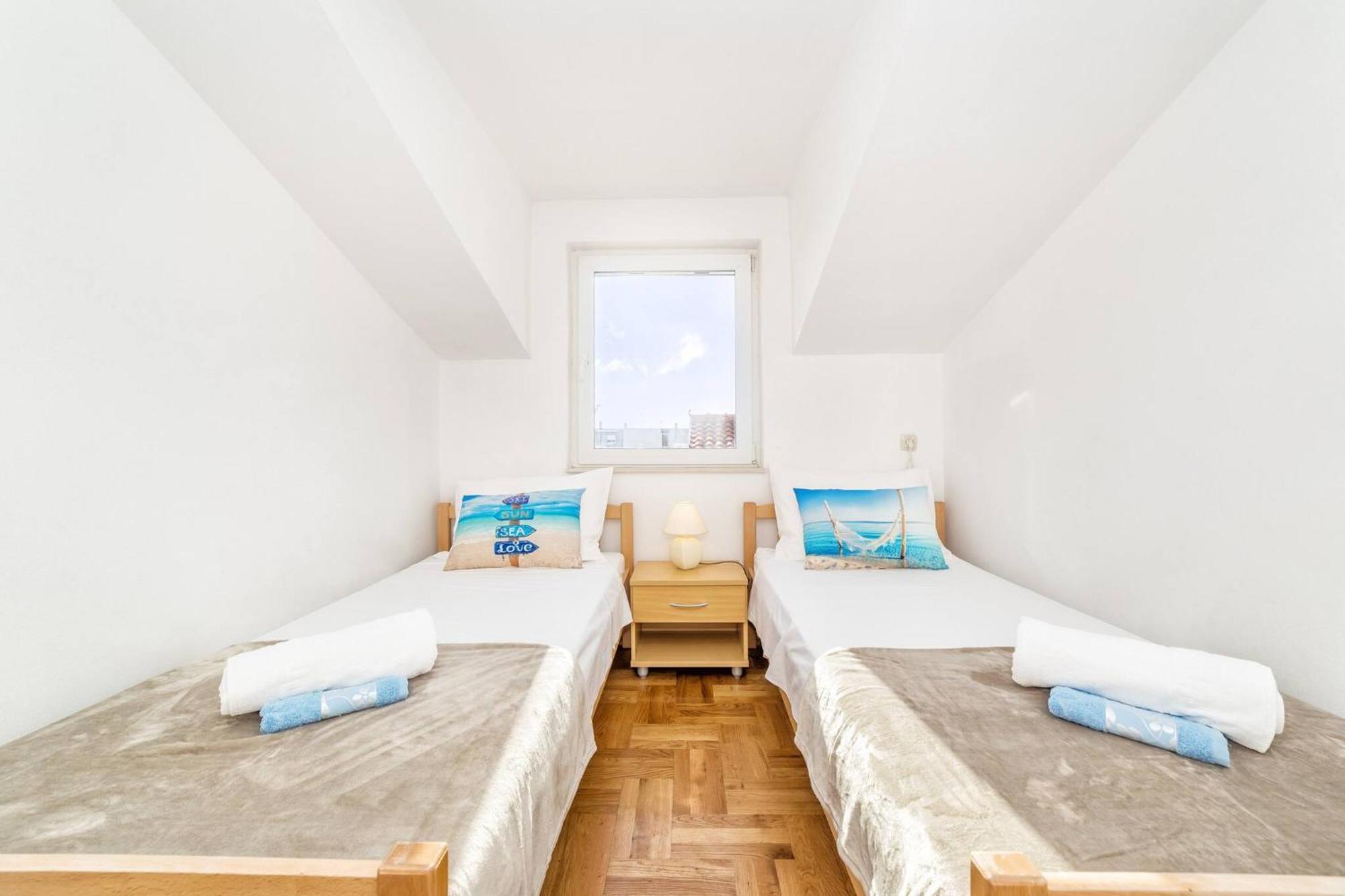 Nikol Apartment Vodice Luaran gambar